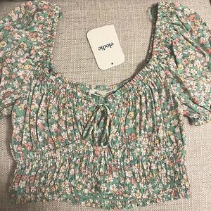 Elodie Green floral crop top